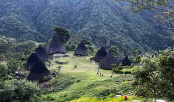 Flores Frontier: Jungles, Villages & Komodo Quests