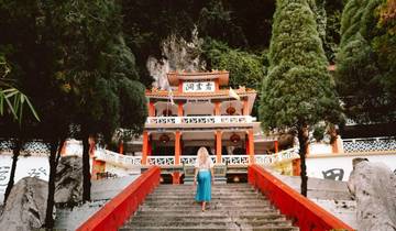 From Towers to Tranquility: A Malaysian Luxury Escape Tour