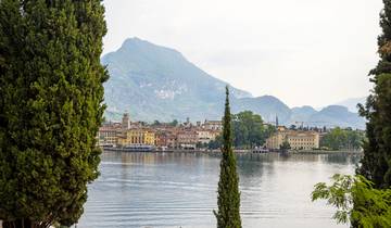 Alrededor del lago de Garda: lagos centelleantes, valles verdes, castillos fortificados (7 días)