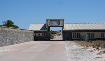 3-Days - Cape Town Robben Island - Table Mountain Cable car - Wine taste + Accommodation