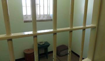 3-Day Best Private Tour Robben Island - Table Mountain - Cape Town Cape Point - Kirstenbosch Botanic Gardens + Accommodation