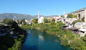 Vanuit Trebinje: Bosnië diepgaande culturele 2-daagse tour. Bezoek Medjugorje. UNESCO sites, historische kloosters en middeleeuwse forten. Prachtige landschappen. Erfenis van het Ottomaanse Rijk. Culturele onderdompeling. Stenen bruggen. Uitzonderli…-rondreis