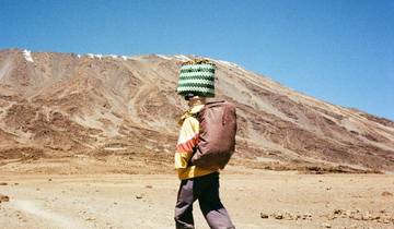 Ascension du Kilimandjaro en 6 jours par la voie de Rongai | Randonnée avec campement par l\'approche nord jusqu\'au pic Uhuru circuit