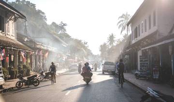 Laos Family Adventure: 10-Day Luang Prabang, Nong Khiaw & Mekong Eco-Lodge Expedition
