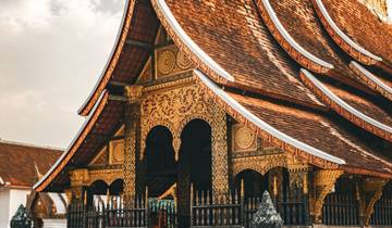 9 Tage Laos-Reise: Von den Tempeln in Vientiane über die Höhlen von Vang Vieng bis hin zu den antiken Tonkrügen von Xieng Khouang Rundreise