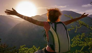 Randonnée de 2 jours au Fansipan : lever du soleil au sommet et descente panoramique en téléphérique circuit
