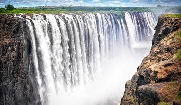 Splendors of South Africa & Victoria Falls with Chobe National Park Tour