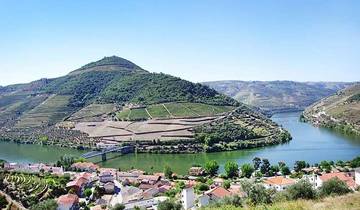 Portugal: Walking & Wine - Premium Adventure