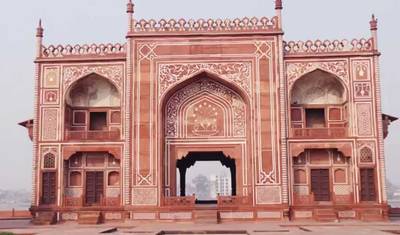 Golden Triangle Tour with Varanasi — 5