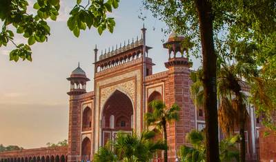 Prywatna Luksusowa Wycieczka Złotego Trójkąta z Bengaluru z Przelotami – Tadż Mahal o Wschodzie i Zachodzie Słońca, Pałace Delhi, Agry i Dźajpuru — 4