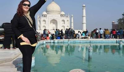 Tour Privado Noturno de Luxo ao Taj Mahal e Agra saindo de Delhi — 4