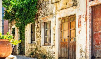 Greek Island Wanderer — 4