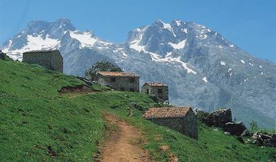 المشي لمسافات طويلة في إسبانيا - Picos de Europa — 5