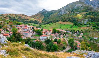 المشي لمسافات طويلة في إسبانيا - Picos de Europa — 2