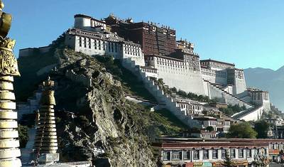 Tibet Lhasa Tour with Everest Base Camp - 8 Days — 2
