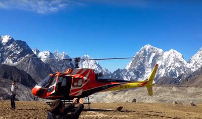 Passeio de Helicóptero com Aterragem no Acampamento Base do Everest — 5