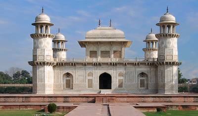 Sunrise Taj Mahal Tour From Delhi — 5