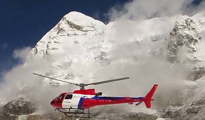 Wycieczka helikopterem do bazy pod Mount Everestem 4 godziny — 3