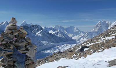 Trek Trzech Wysokich Przełęczy Everest - 19 Dni — 2