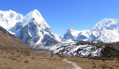 Trekking wokół Kanczendzongi - 27 Dni — 4