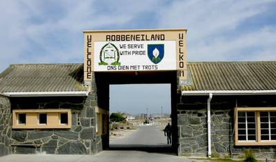 南アフリカ ケープタウン、5日間 - Robben Islandツアー、Mossel Bay、Knysna / Plettenberg Bay、Oudtshoorn & Addo Game Drive — 3