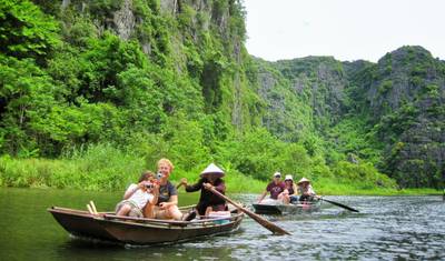 5 Dias: Descubra Hanói com Tour pela Caverna Mua e Cruzeiro na Baía de Halong — 2