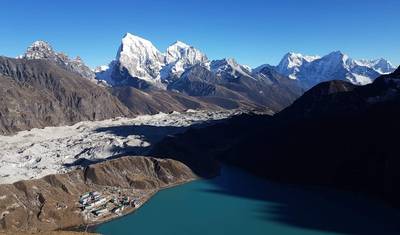 Trekking w Dolinie Gokyo — 2