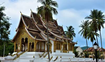 Excursão Turística em Pacote a Luang Prabang para a Cachoeira Kuangsi, Caverna Pak Ou — 3