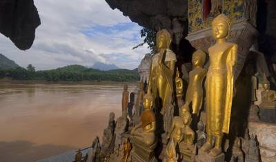 Excursão Turística em Pacote a Luang Prabang para a Cachoeira Kuangsi, Caverna Pak Ou — 5