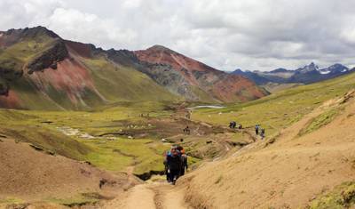 Całodniowa wędrówka na Tęczową Górę z Cusco — 3