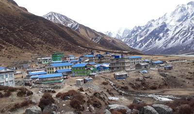 Trek w Dolinie Langtang — 4