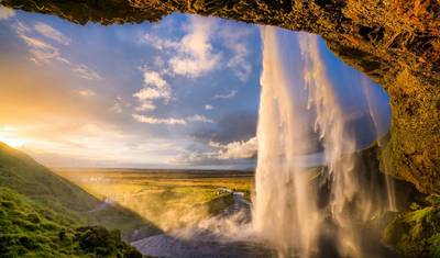 ICELAND – Golden Circle South Coast with Northern Lights — 3