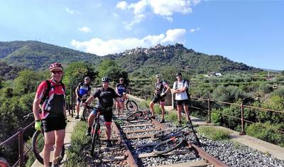 E-MTBツアー：エトナ山から海へ — 5