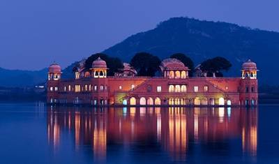 Golden Triangle Tour with Varanasi  - 5 Star Hotels — 4