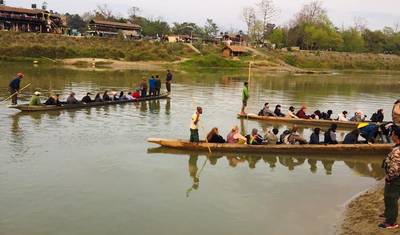 Passeio de Helicóptero ao Everest com Safari na Selva Royal Chitwan — 5