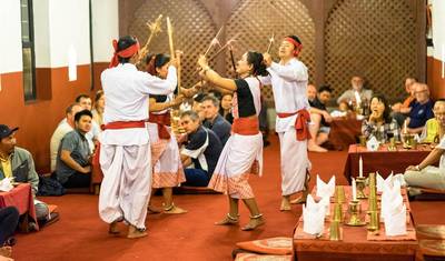 Jantar Típico Nepalês com Espetáculo de Dança Cultural — 3