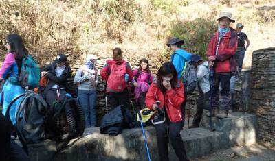 Trekking Poon Hill — 5