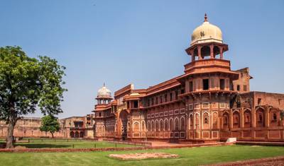 Viagem Privada de 2 Dias ao Nascer do Sol no Taj Mahal saindo de Bangalore: Hotéis de Luxo, Voos e Ingressos Sem Fila — 3