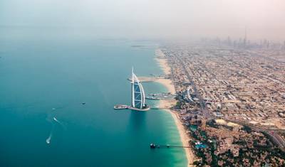 Dubai Elegance: 4 Days of Futuristic Architecture & Modern Charm — 4
