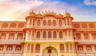 Viagem Privada de 3 Dias ao Triângulo Dourado saindo de Bangalore: Nascer do Sol no Taj Mahal, Hotéis de Luxo, Voos e Ingressos Sem Fila — 3