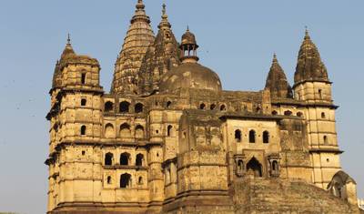 Triângulo Dourado com a Erótica Khajuraho — 4