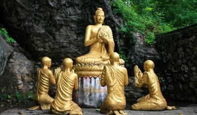 Excursão Familiar de Maravilhas em Luang Prabang para a Caverna Pak Ou e Cachoeira Kuangsi — 4