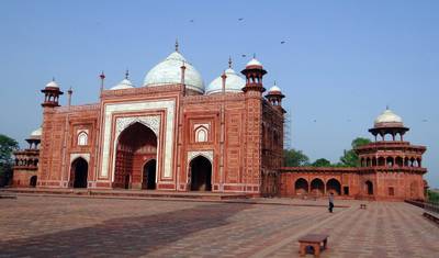 Voo para Deli: Experimentando a Majestade do Taj Mahal e Agra saindo de Chennai — 5