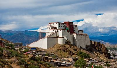 Tibet Overland Tour Combined Everest Base Camp Adventure — 5