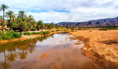 Tour Privado de 5 dias de Casablanca a Marrakech Visitando Chefchaouen, Fes e o deserto — 5