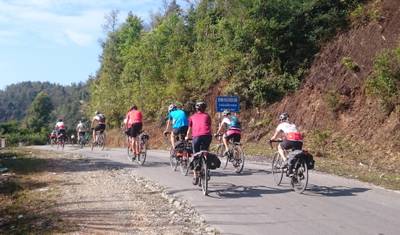 Ciclismo do Vietnã ao Laos — 3
