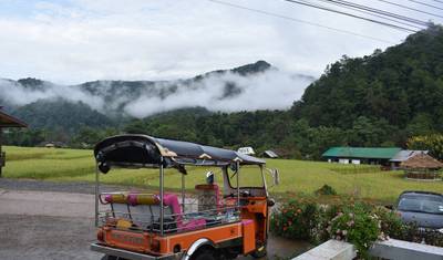 Aventura de 3 Dias de Tuk Tuk na Montanha com motorista — 4