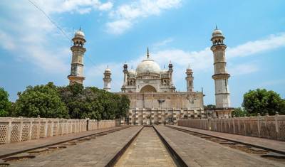 Mumbai, Ajanta, Ellora & Golden Triangle — 5