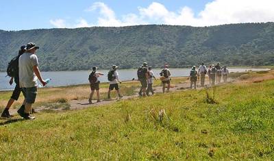 Safari de Acampamento Econômico de 6 Dias no Serengeti — 3