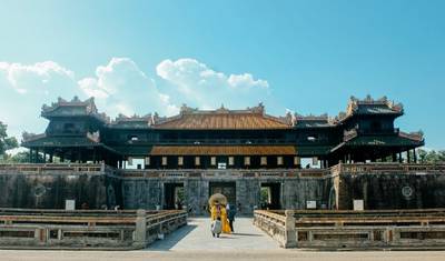 Discover the central of Vietnam 7 Days 6 Nights (Da Nang - Hue - Golden Bridge -  Hoi An- Da Nang) — 2